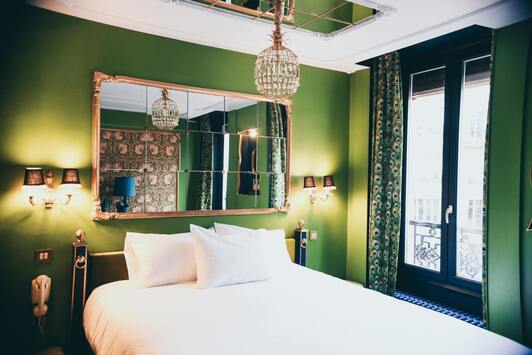 Chambre de l'kôtel le soleil du matin